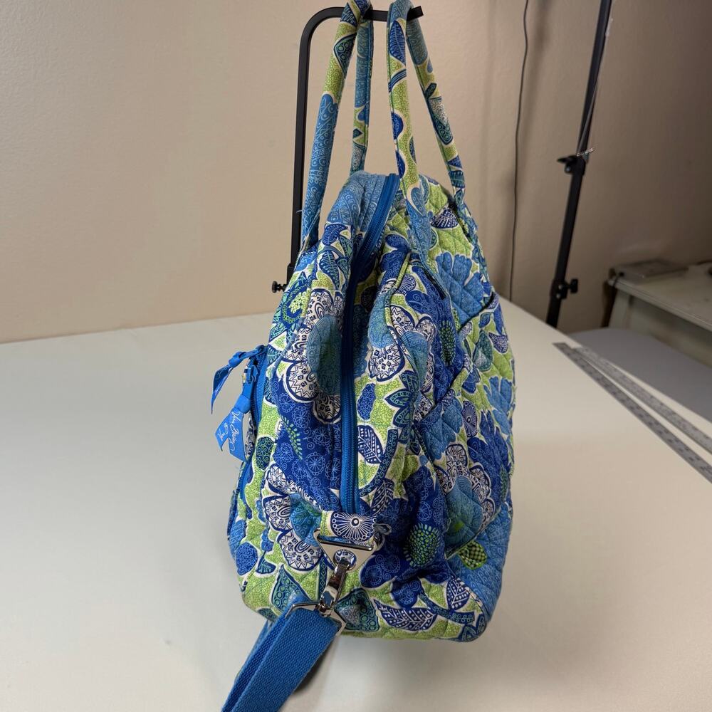 Vera Bradley Iconic Grand Weekender Travel Bag Doodle Daisy quilted pattern EUC - Picture 7 of 12